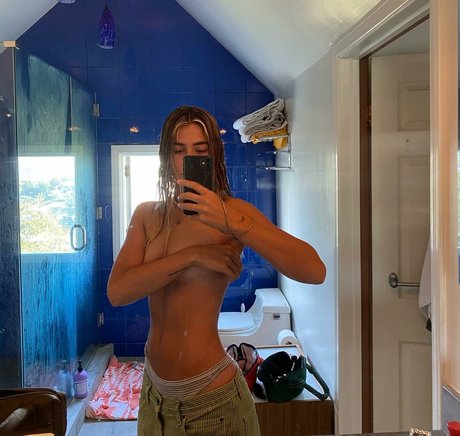 Foto di nudo di fuga di OnlyFans di Tavia Bonetti