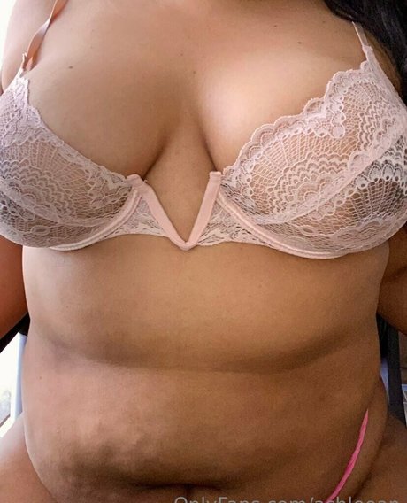 Foto di nudo di fuga di OnlyFans di Ashleean