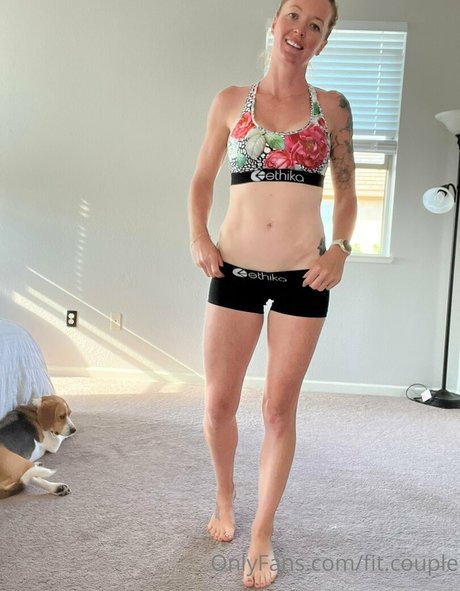 Foto di nudo di fuga di OnlyFans di Fitcouple