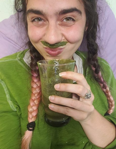 Foto di nudo di fuga di OnlyFans di Magicalswampgoblin