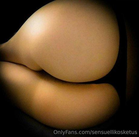 Foto di nudo di fuga di OnlyFans di Sensuellikosketus