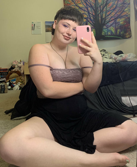 Foto di nudo di fuga di OnlyFans di Goblinqueenfree