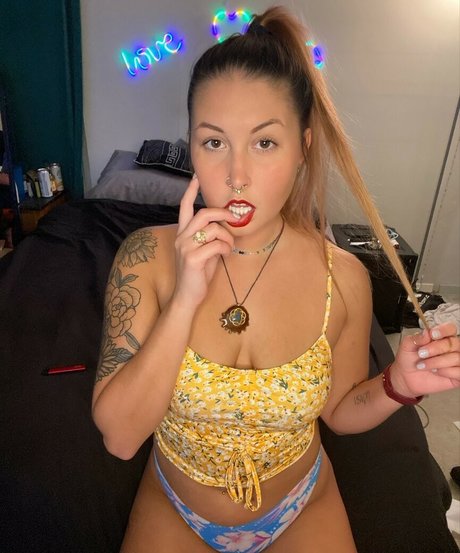 Scarlett Jade