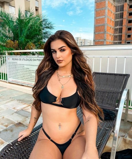 Foto di nudo di fuga di OnlyFans di Sthefany Oliveira