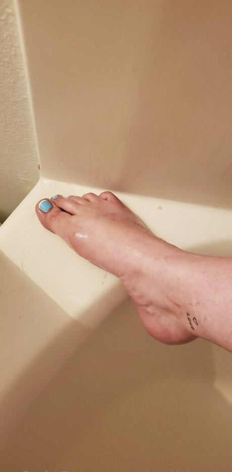 Foto di nudo di fuga di OnlyFans di Gelbunny