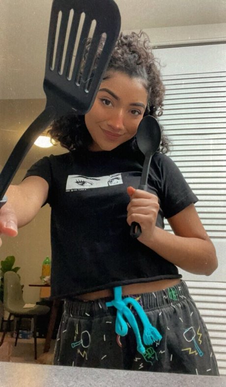 Foto di nudo di fuga di OnlyFans di Krystalogy