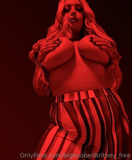 Foto di nudo di fuga di OnlyFans di Bigboobedbritneyvip