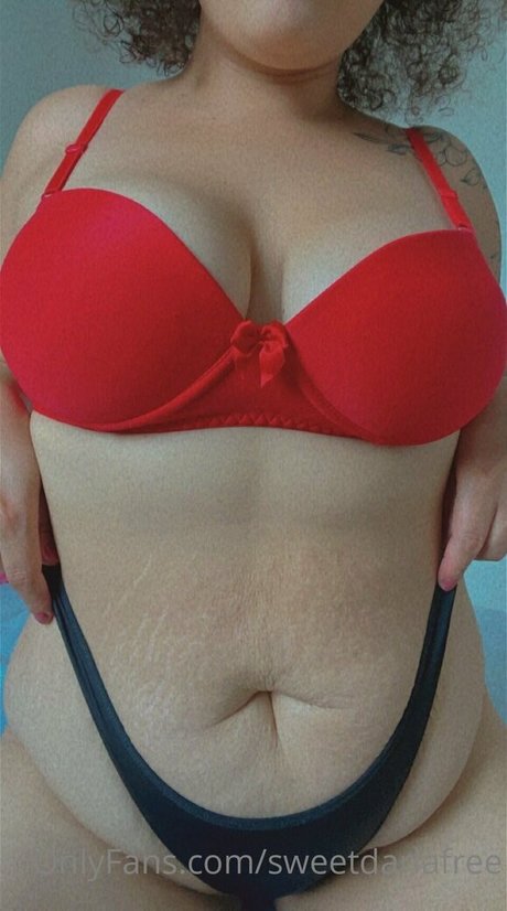 Foto di nudo di fuga di OnlyFans di Sweetdarlafree