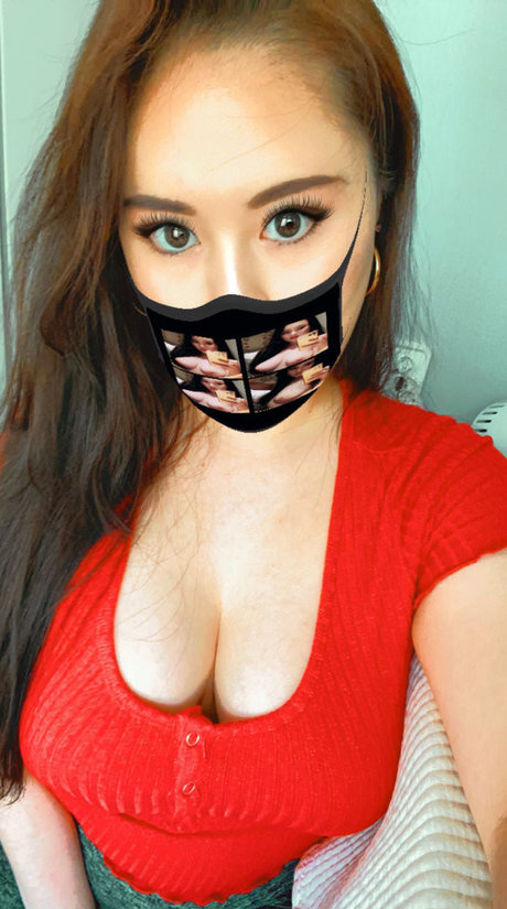 Foto di nudo di fuga di OnlyFans di Misskangaroo