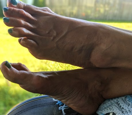 Foto di nudo di fuga di OnlyFans di Amara