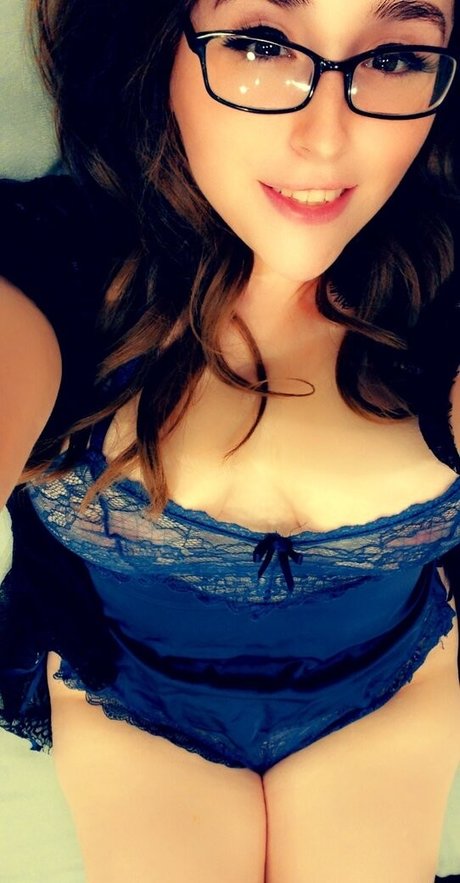 Foto di nudo di fuga di OnlyFans di Sophia Swallow