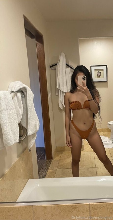 Foto di nudo di fuga di OnlyFans di Mslonghair