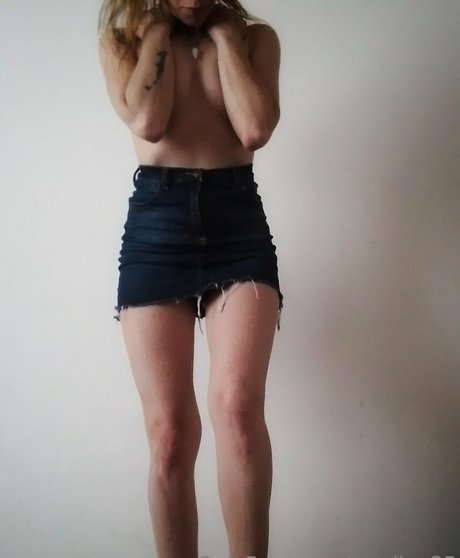 Foto di nudo di fuga di OnlyFans di Merlina35