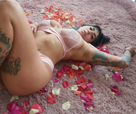 Foto di nudo di fuga di OnlyFans di Miaumiloucb