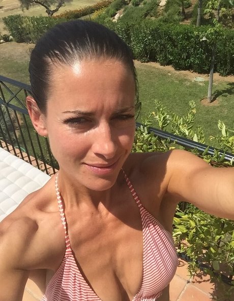 Foto di nudo di fuga di OnlyFans di Kirsty Gallacher