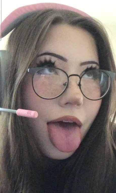 Foto di nudo di fuga di OnlyFans di Aliciajade