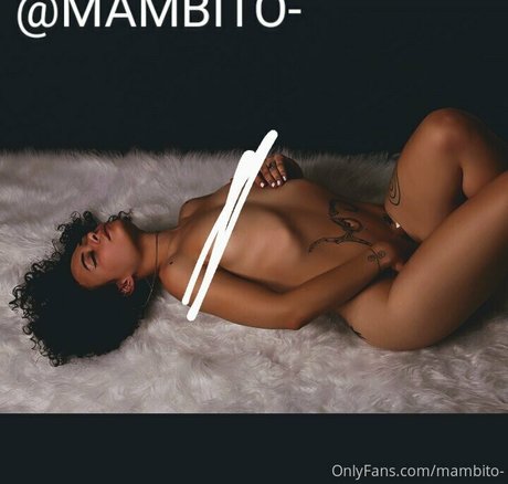 Foto di nudo di fuga di OnlyFans di Mambito69