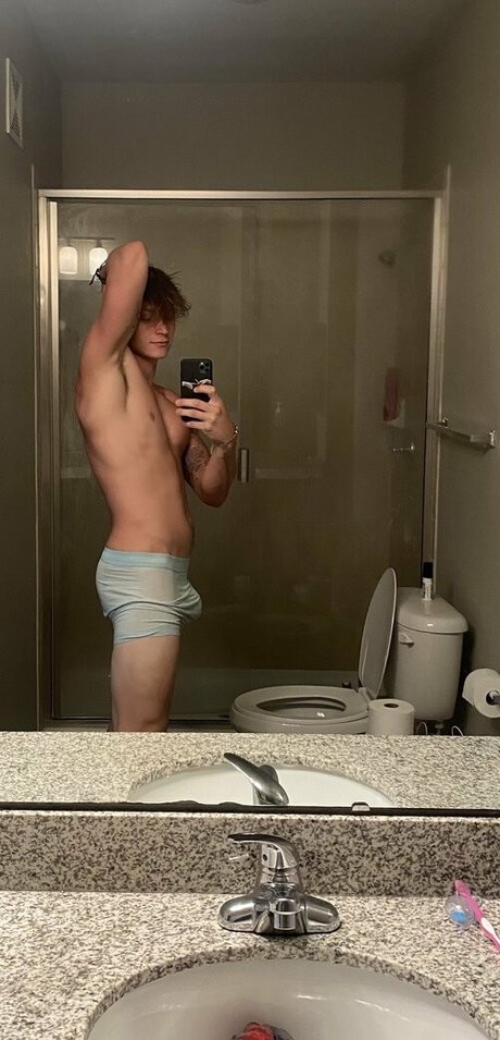 Foto di nudo di fuga di OnlyFans di Hungodeyfree