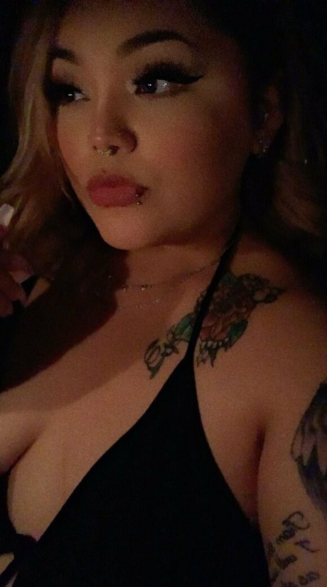 Foto di nudo di fuga di OnlyFans di Rinjella