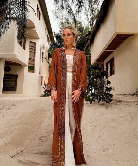 Caity Lotz