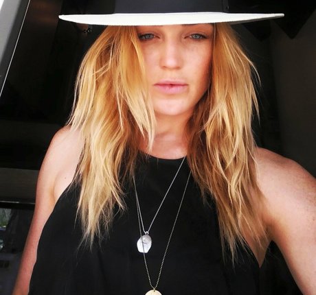Caity Lotz