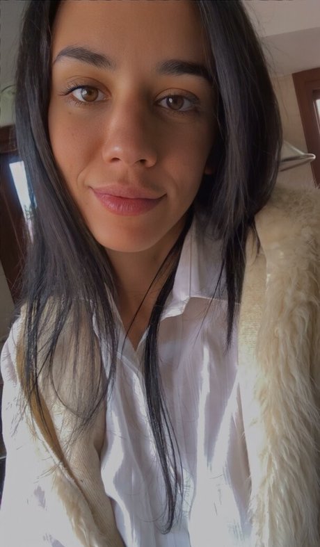 Foto di nudo di fuga di OnlyFans di Vera Kaludi