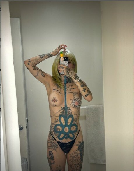 Coco Blake Foto di nudo di fuga di OnlyFans di Coco Blake #10