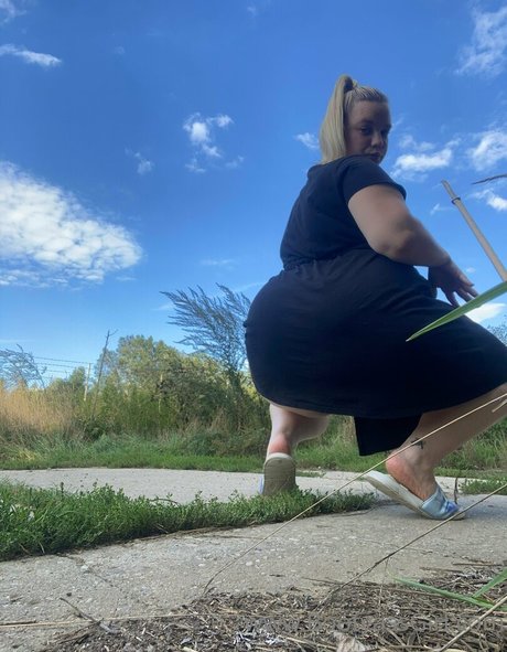 Bootyassgirl