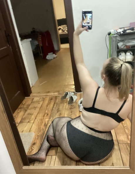 Bootyassgirl
