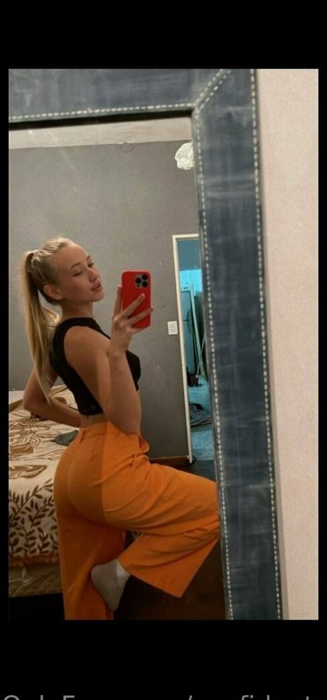 Confidantsarah