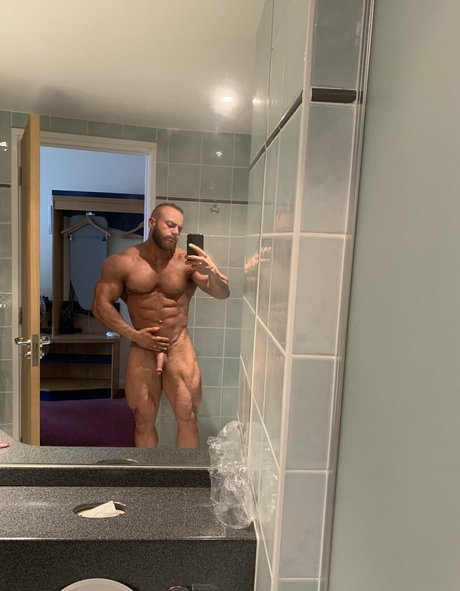 Foto di nudo di fuga di OnlyFans di Drewalexander