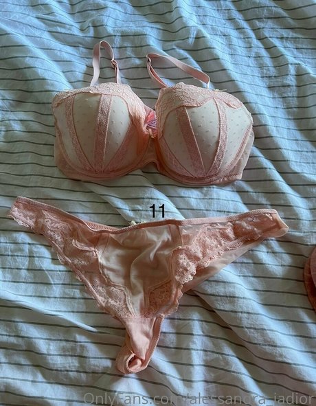Foto di nudo di fuga di OnlyFans di Alessandrajadior