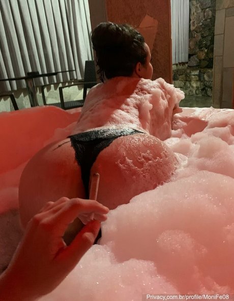 Foto di nudo di fuga di OnlyFans di Monica Feliciano