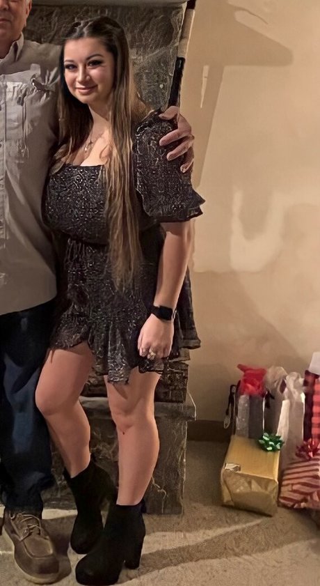 Foto di nudo di fuga di OnlyFans di Lauren Risotti