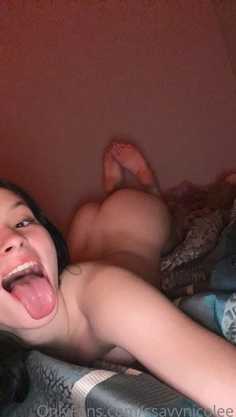 Foto di nudo di fuga di OnlyFans di Savannah