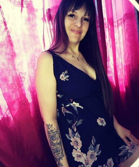 Foto di nudo di fuga di OnlyFans di Mom7