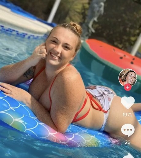 Foto di nudo di fuga di OnlyFans di Raelyne Summeier