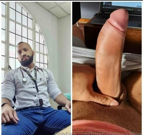 Foto di nudo di fuga di OnlyFans di Handsometroyxxlfree