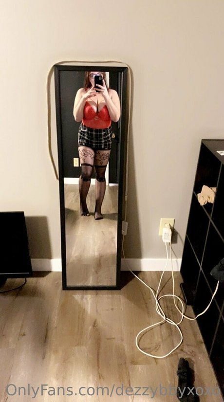 Dezzybbyxoxo