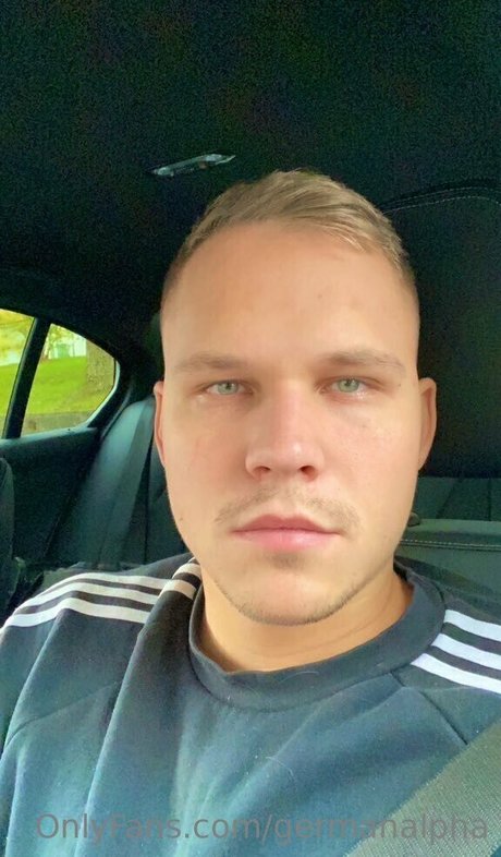 Foto di nudo di fuga di OnlyFans di Germanalpha