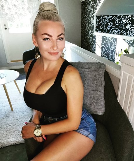 Marika Fingerroos