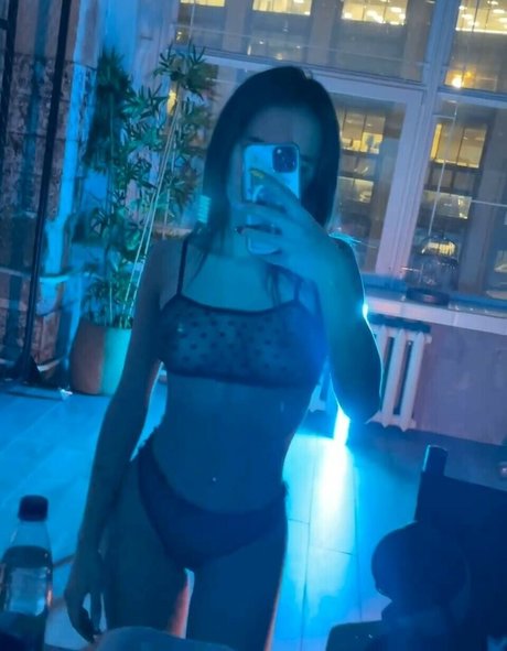 Foto di nudo di fuga di OnlyFans di Ann Bucks