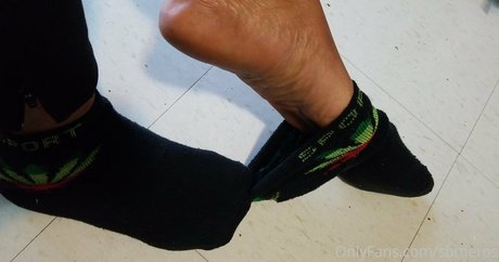 Foto di nudo di fuga di OnlyFans di Sbmeros