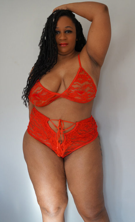 Foto di nudo di fuga di OnlyFans di Faye Jackson
