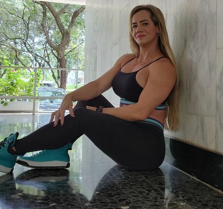 Foto di nudo di fuga di OnlyFans di Elisa Mirsky Fitness