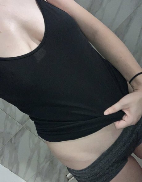 Foto di nudo di fuga di OnlyFans di Heyminu