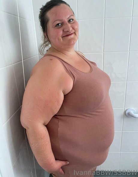 Foto di nudo di fuga di OnlyFans di Ivannabbw
