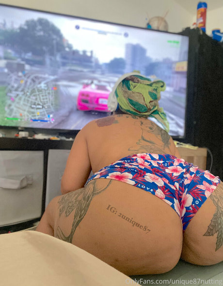 Unique87nutting