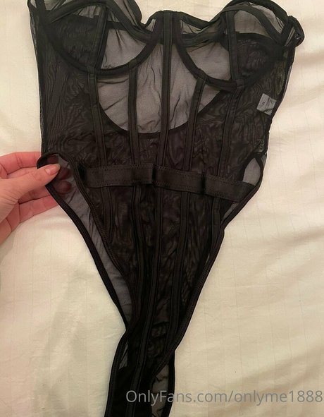 Foto di nudo di fuga di OnlyFans di Onlyme1888