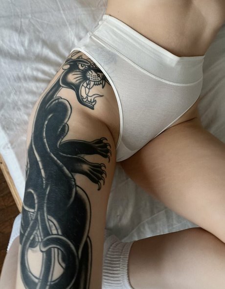 Foto di nudo di fuga di OnlyFans di Yyentaa